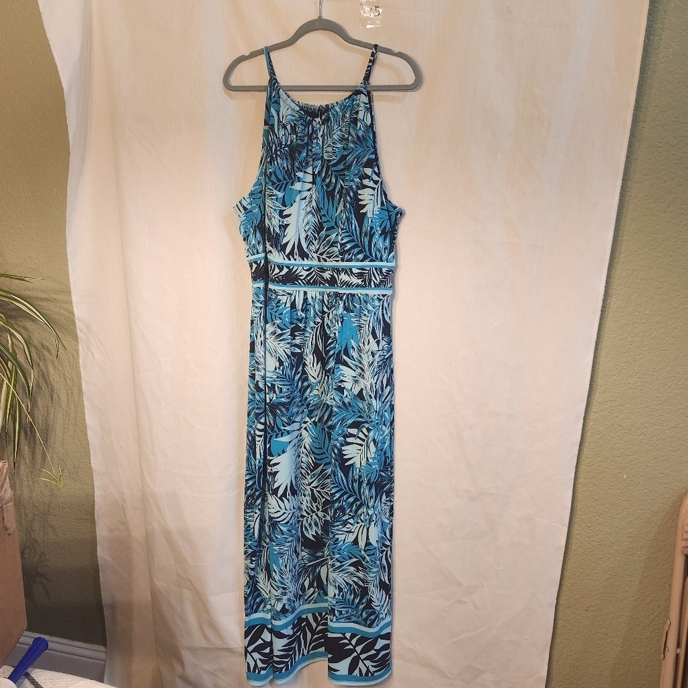 Roz & Ali Blue and Black Leaf Print Maxi Dress